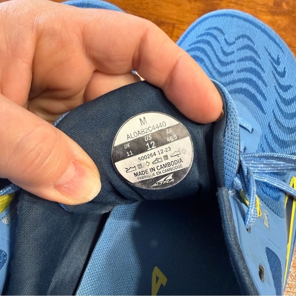 Altra Men\'s Torin 7 Blue and Yellow Athletic Shoes size 7 main image 10